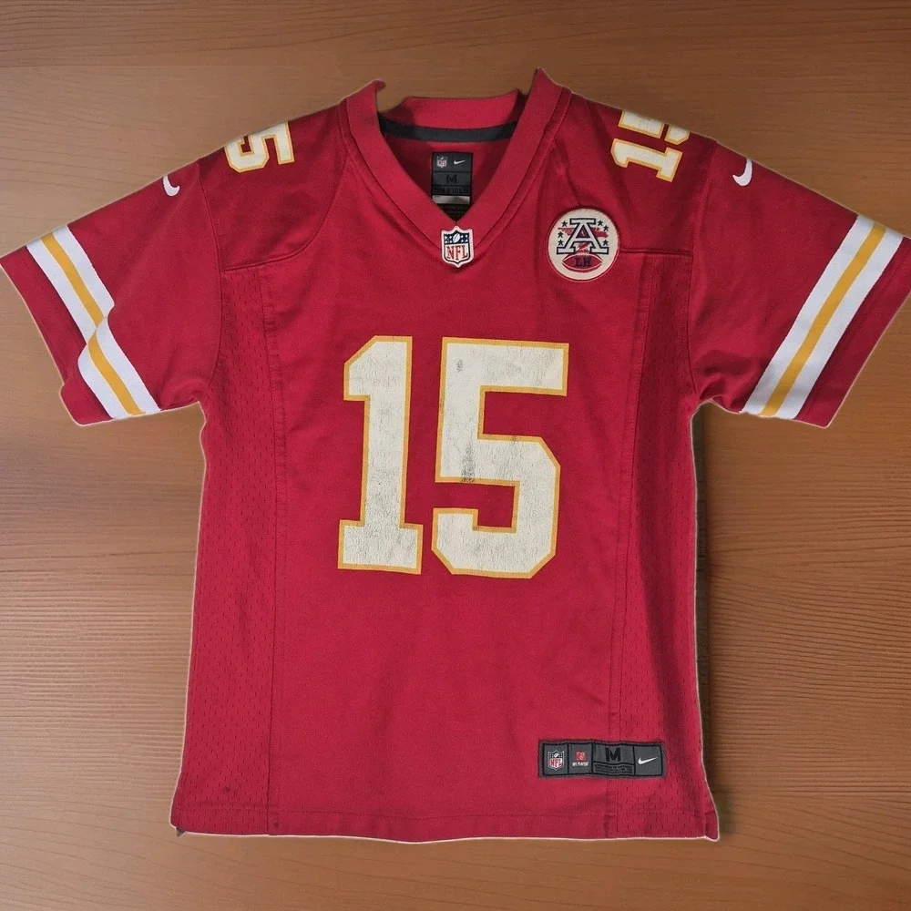 Nike Kansas City Chiefs Patrick Mahomes #15 Youth Medium 10/12 NFL Jersey